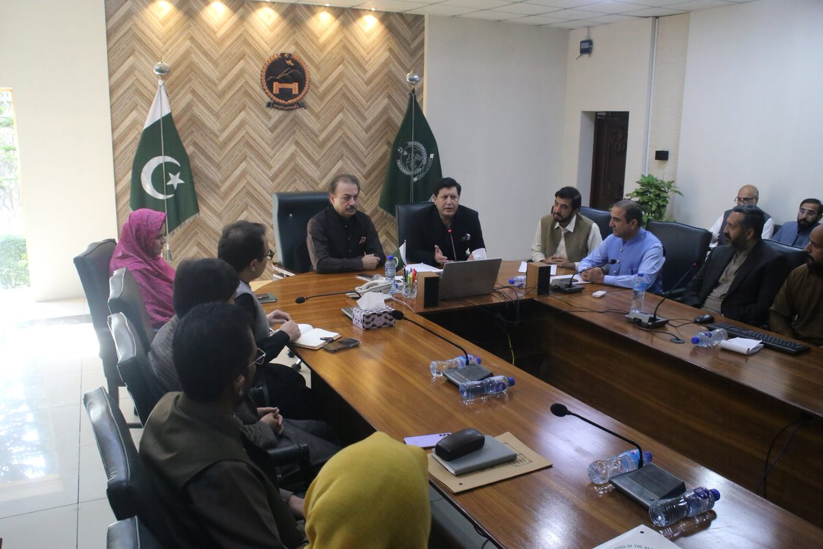 Commissionerhr2's tweet image. ایبٹ آباد میں بورڈ آف ریونیو خیبر پختونخوا کے اجلاس میں لینڈ ریکارڈ کمپیوٹرائزیشن، شفاف سروس ڈلیوری، اور کیش لیس سسٹم فعال بنانے کے فیصلے۔ ریونیو اسٹاف کی تربیت اور عوامی سہولت میں بہتری کے لیے مؤثر اقدامات پر زور۔ #GoodGovernance #RevenueReforms