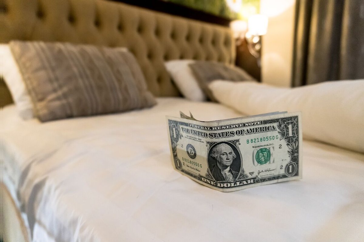 nramamur's tweet photo. The Housekeeping Paradox
I spend all week cleaning up other people’s messes and then tip someone for cleaning mine. It’s humbling, that quiet exchange. I guess gratitude doesn’t need a speech - just a folded bill and an open heart.

#Thanks #Gratitude #Travel #OnTheRoad #Perspective