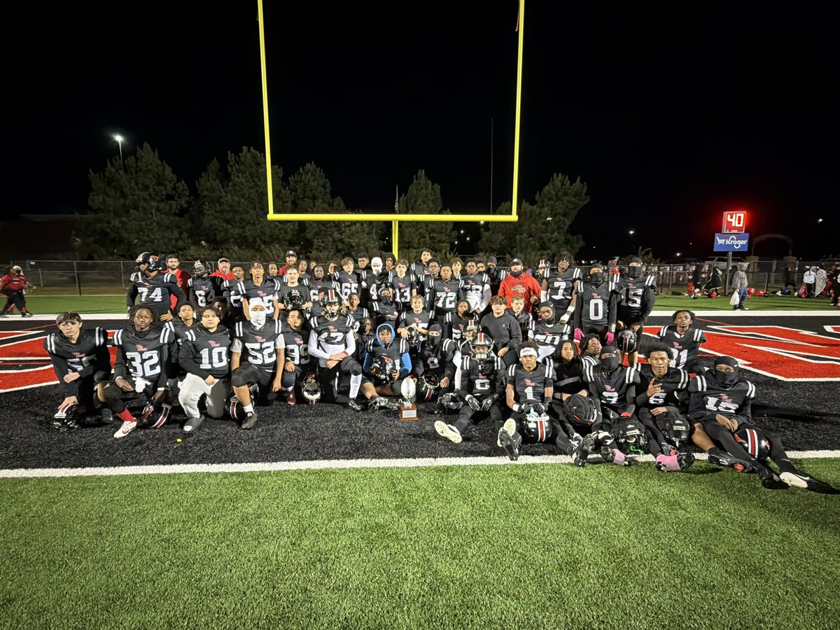 CHMS_Mustangs's tweet image. Congratulations to our 8th grade FB team on a job well done this season #MustangPride