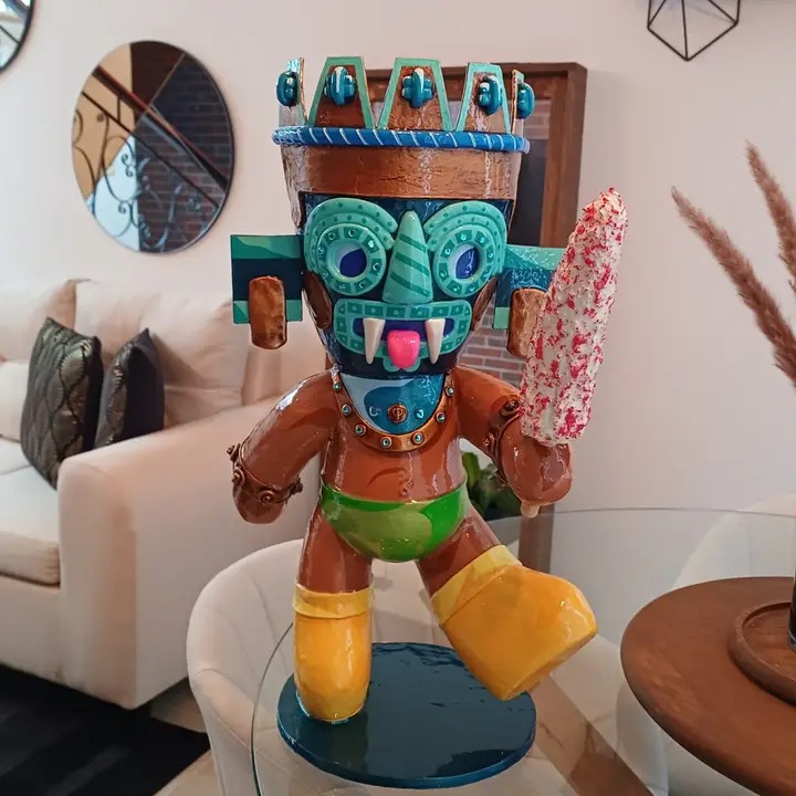 12 años de este video corto en el TuTube del Canal 11 youtu.be/Xylhm0tt2Nw?si… ya que están hablando de la cartoneria y así, él es Gabriel Guerra un artesano - artista muy bueno y hace alebrijes, calaveras y máscaras de lucha libre <a href="/rosete_ros/">Rosete Ros</a> <a href="/RojoWargo/">Rojo_Wr</a> #ArfArf🐶📷 #OpenThePit