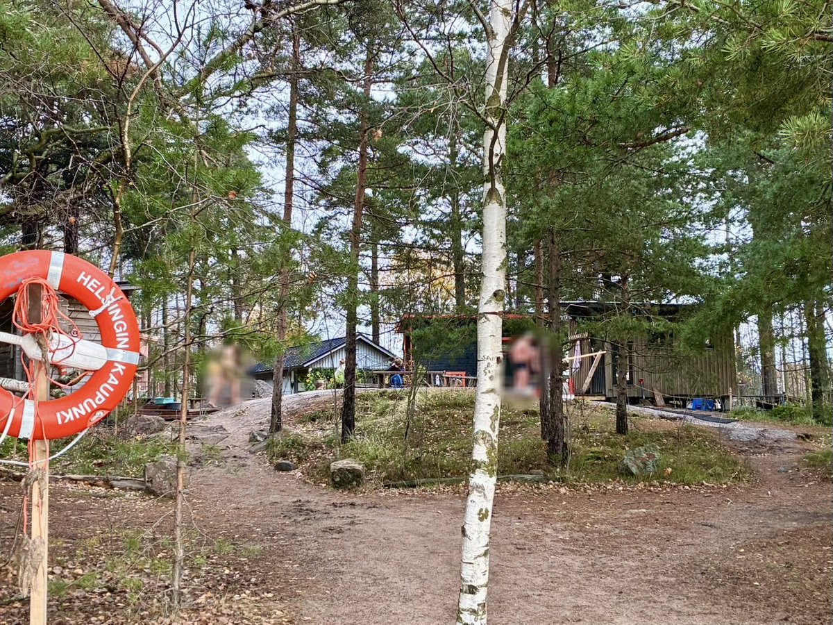 サウナ上級者にはおすすめ？ソンパサウナはご存知ですか？♨️365日24時間営業！利用者の皆さんの協力で運営されています‼️今年Verkkosaariから移転しました👍目の前が海という最高のロケーション✨寒中水泳だけもありかも🌊🏊‍♀️ 
sompasauna.fi/in-english 
#サウナ #フィンランド