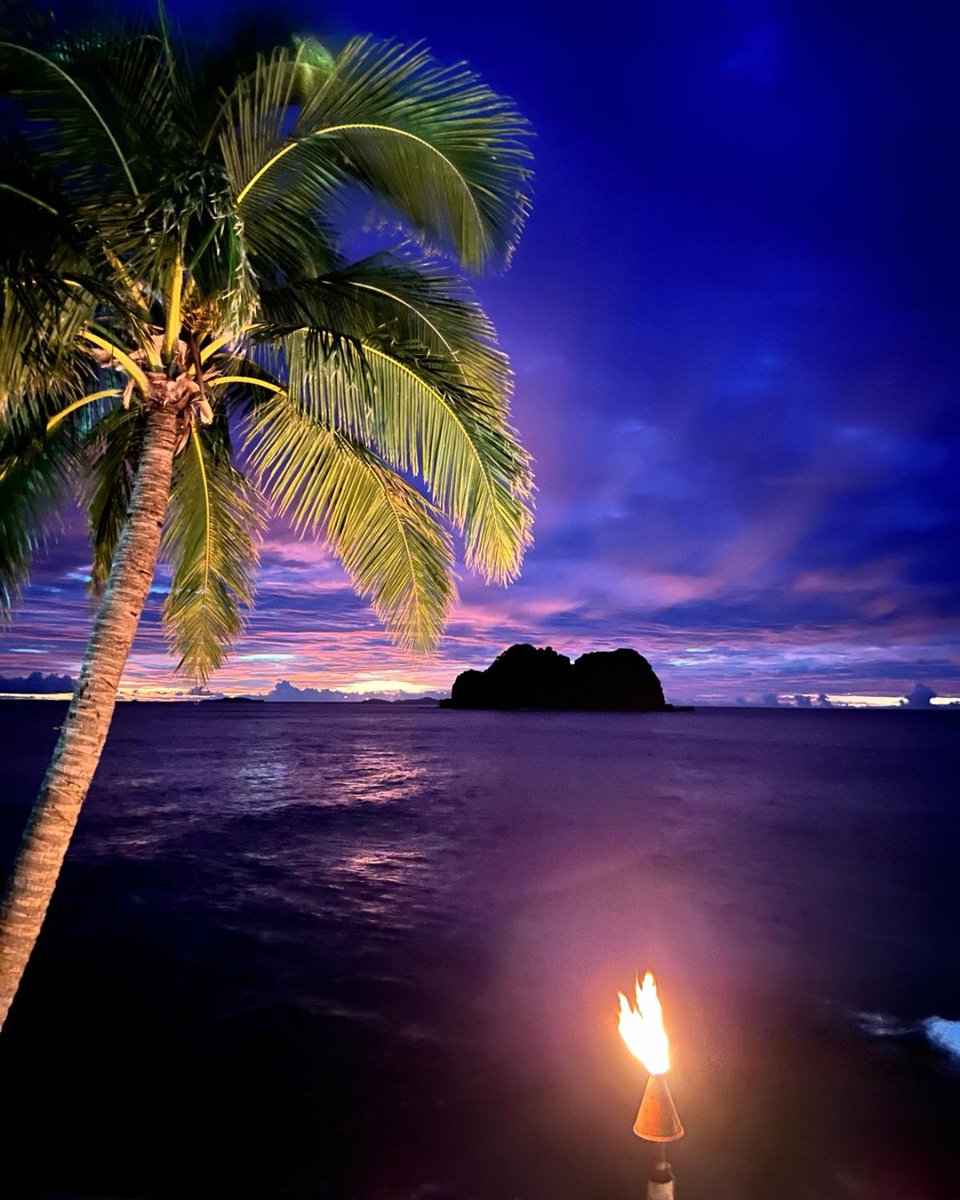 As hauntingly beautiful as it gets. #HappyHalloween from VOMO. 

#Fiji #scaryhowbeautifulitis #VOMOlife