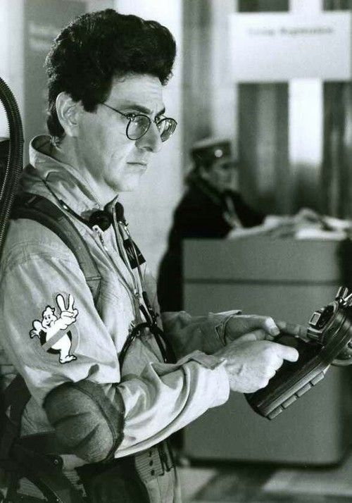 TF2DevTrivia's tweet photo. Happy Halloween!
Coming in with some seasonally appropriate trivia, it’s highly likely that Medic’s design was heavily inspired by Egon Spengler from the 1984 Ghostbusters film. https://t.co/6Tsmr8URP8
