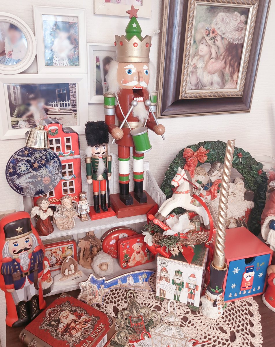 Xmasリースフレーム‧✧̣̥̇‧ クリスマスリースの フレーム素材 | 商用OKの無料イラスト素材