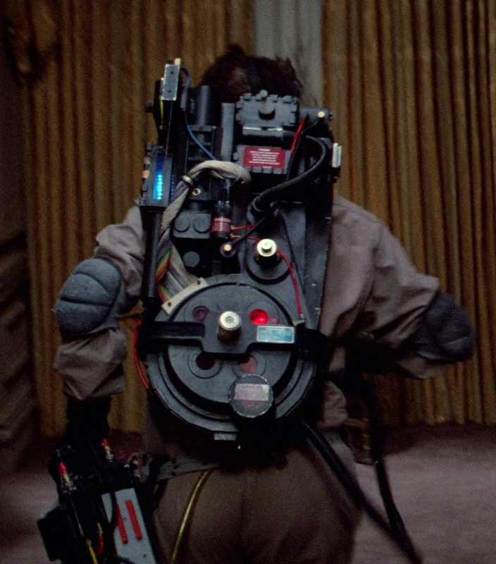 TF2DevTrivia's tweet photo. Additionally, many of Medic’s pieces of equipment appear to be inspired by devices from the film, with his backpack resembling the Proton Pack and his Reanimator resembling the Ghost Trap. He even possesses a nearly identical copy of the Ecto-Goggles as a cosmetic item. https://t.co/SmziN3VQcn
