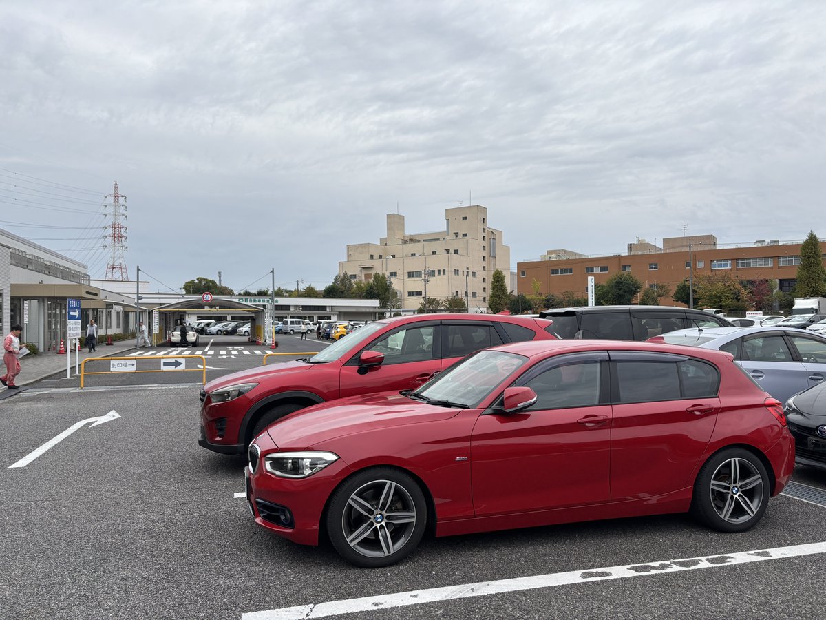 PDR_M2Factory's tweet photo. トゥインゴさよならしたので118d車検通しました
なんか知らんけどエコカーだったのでちょっと安かったです🤣 https://t.co/HLFRGhLJRJ
