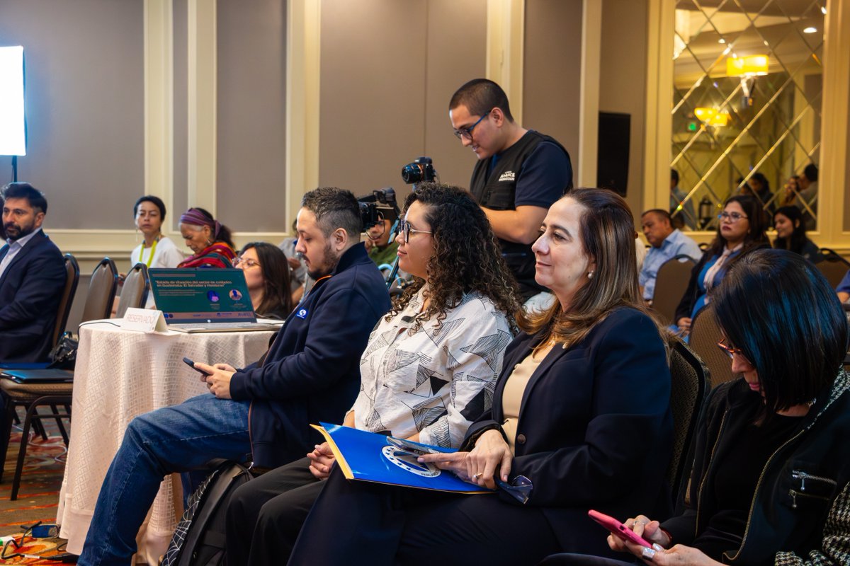 En representación de Presidenta del <a href="/PARLACEN/">PARLACEN</a> HD Karla Gutiérrez, la Presidenta de la Comisión de la Mujer HD Ingrid Bernat, asistió al evento “El futuro del trabajo es… humano”, organizado por <a href="/ATRAHDOM/">ATRAHDOM</a>  reafirmando compromiso de avanzar hacia una agenda regional del cuidado