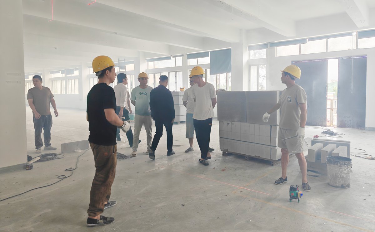 ElecodElectric's tweet image. 🚀 Exciting news! #Elecod is expanding with 3 new production lines, doubling our capacity! This growth focuses on our key #PCS products,🔋✨

Want to learn more?  Contact Us
📌 Professional PCS &amp;amp; C&amp;amp;I ESS Supplier
🔗 elecod.com
📧 marking@elecod.com

#energy #DCAC