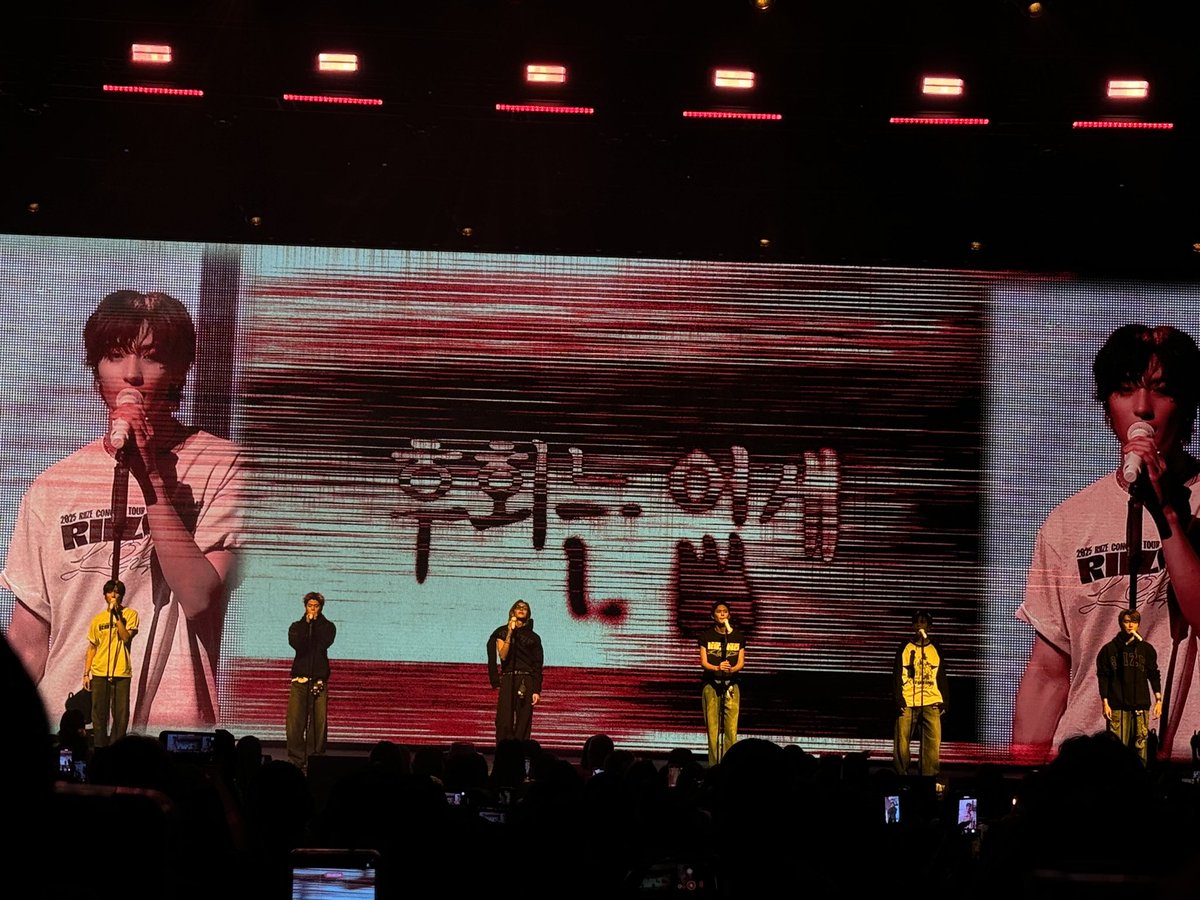 브이씨알 수준.. 할로윈 에디션도 아니고