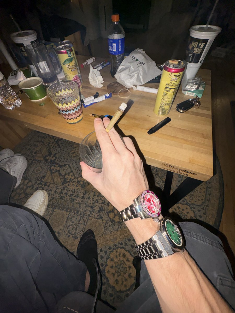 brainlessrtard's tweet image. had to get the second watch couldnt read the first one