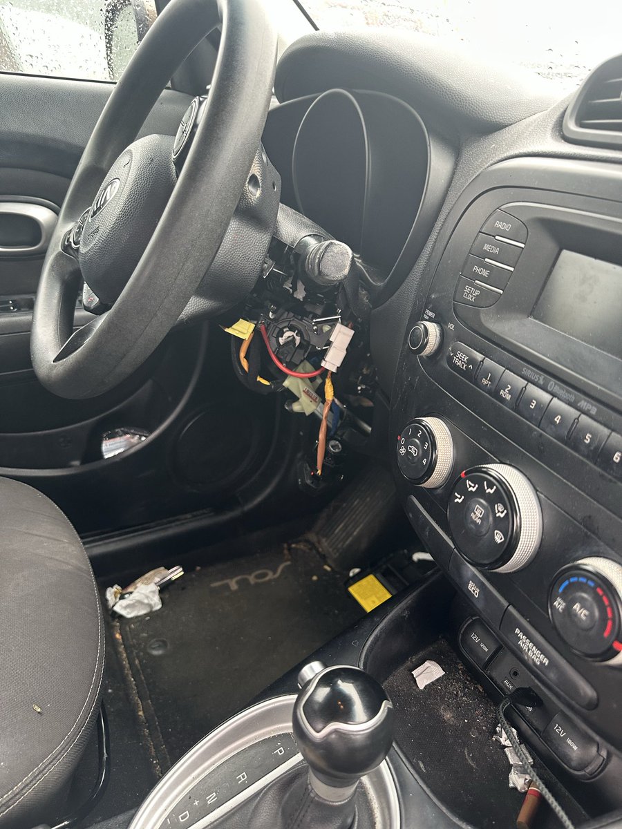 TactQueen's tweet image. My poor car. I got to see it today and everything is gone.