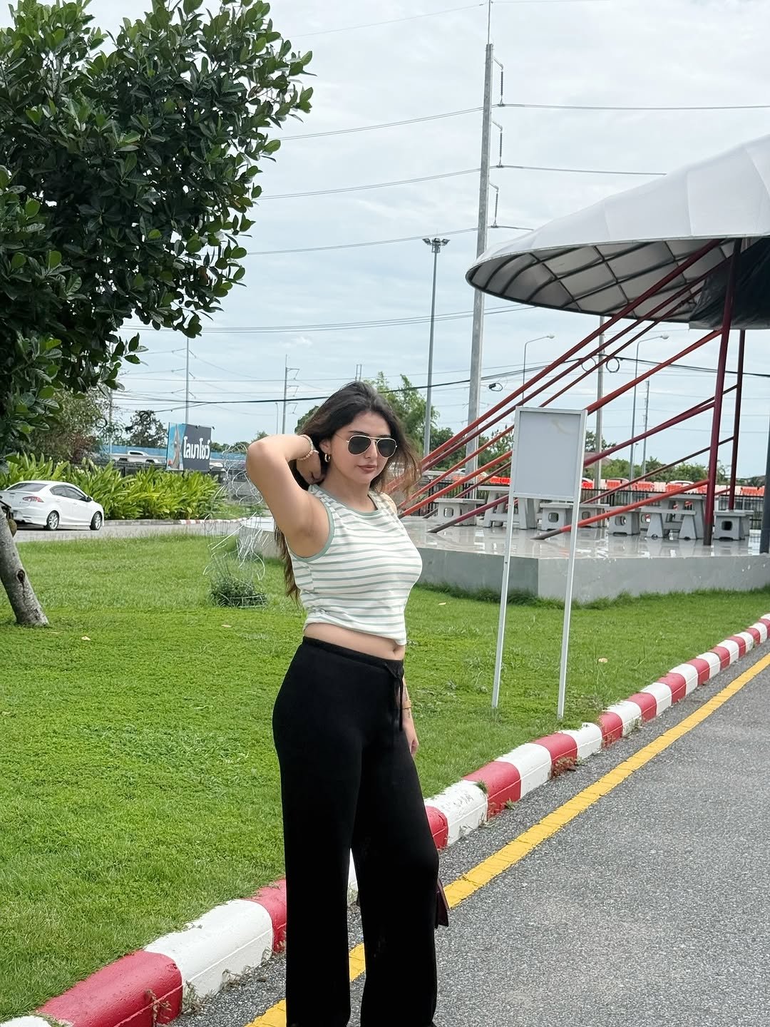 G4jhyRoacAARJRR?format=jpg&name=large