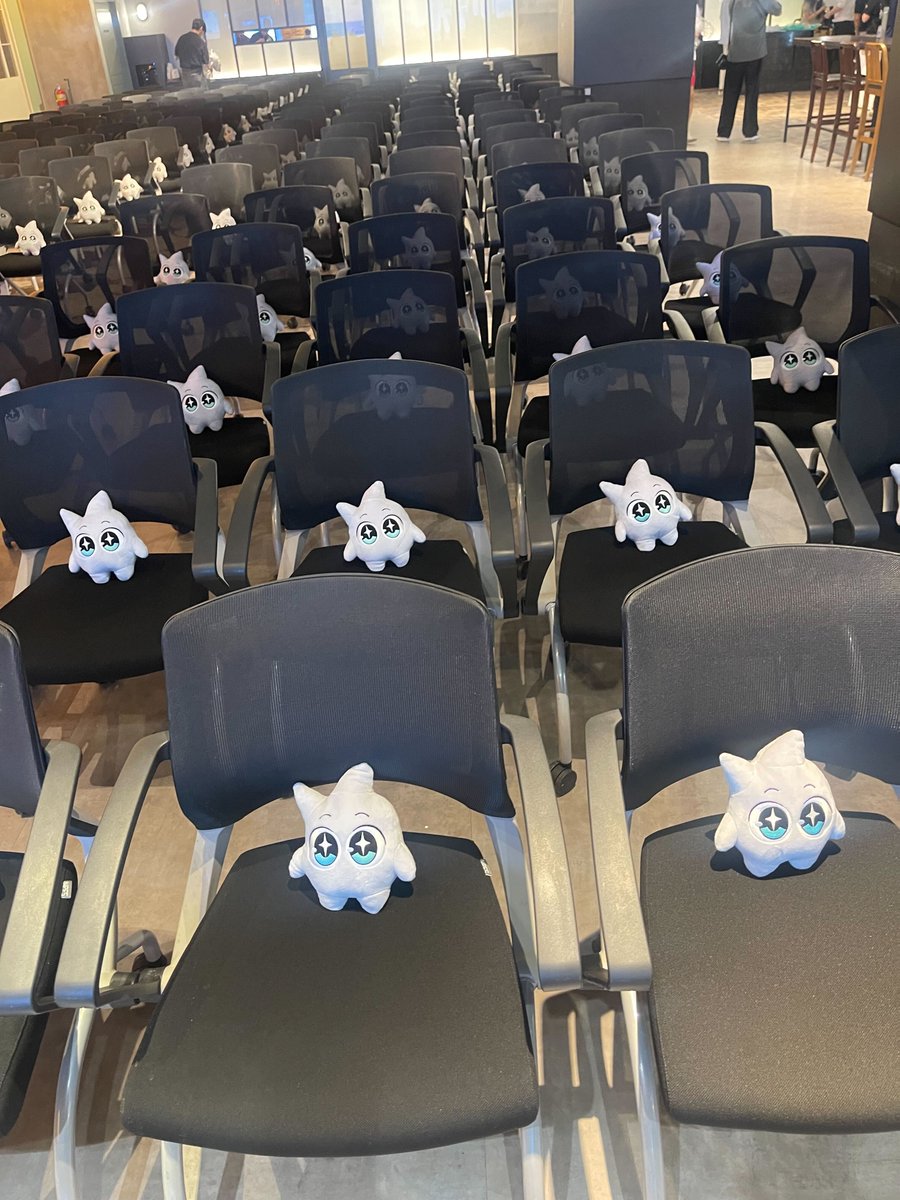 BuckGoe2403's tweet image. Datachain Watch

▸ Mainnet loading ~60%, November heat
▸ Programmable storage + EVM execution
▸ Fixed fees ~$0.0025/MB, instant retrieval

Builders get predictable pricing, composability, and speed. I’m setting alerts for @irys_xyz #Datachain