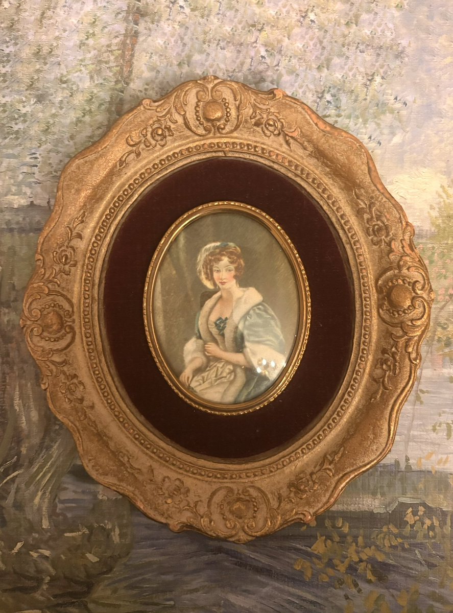 XXbackwoods's tweet photo. to be loved is to be known. 

my sweet, dear husband knows me so well. he took me on an antiquing tour across the east coast &amp; bought me several 19th century  hand painted porcelain cameos that i fell in love with https://t.co/JhyIHzy7Ap