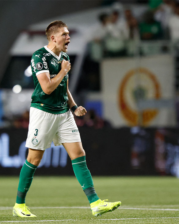 brfootball's tweet image. Palmeiras staged a dramatic comeback to overturn a 3-0 first leg deficit and reach the Copa Libertadores final at the expense of Ecuador’s Liga de Quito 🟢

They will face Flamengo in an all-Brazilian final on November 29 🇧🇷