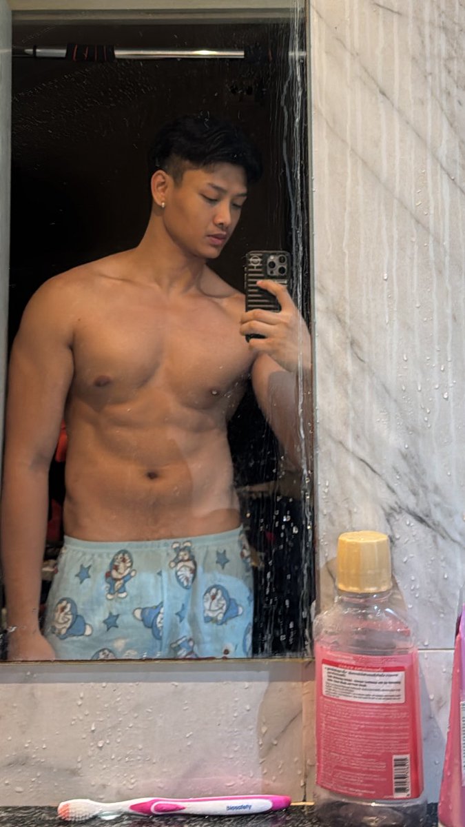 izerpeet's tweet image. ผิว แทน 56+