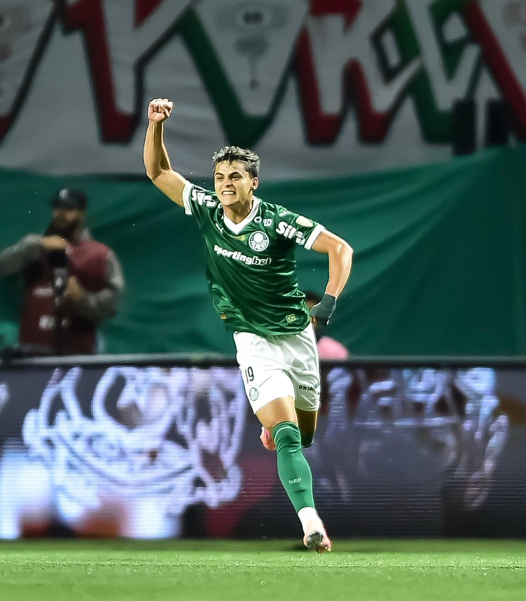 🏆 EN BUSCA DE LA GLORIA ETERNA

🇵🇾 Gustavo Gómez y Ramón Sosa buscarán hacer historia con #Palmeiras en la final de la #CopaLibertadores.

El capitán paraguayo intentará levantar el trofeo por tercera vez, mientras que Sosa va por su primera conquista continental