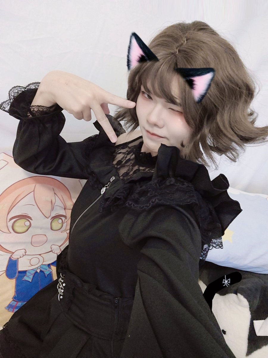 yukikaze__sama's tweet photo. 小猫咪正在学窥探人心的魔法
让小猫咪看看你现在正在想什么吧
#伪娘 #可爱男孩子 https://t.co/Bbxbh4JfUa