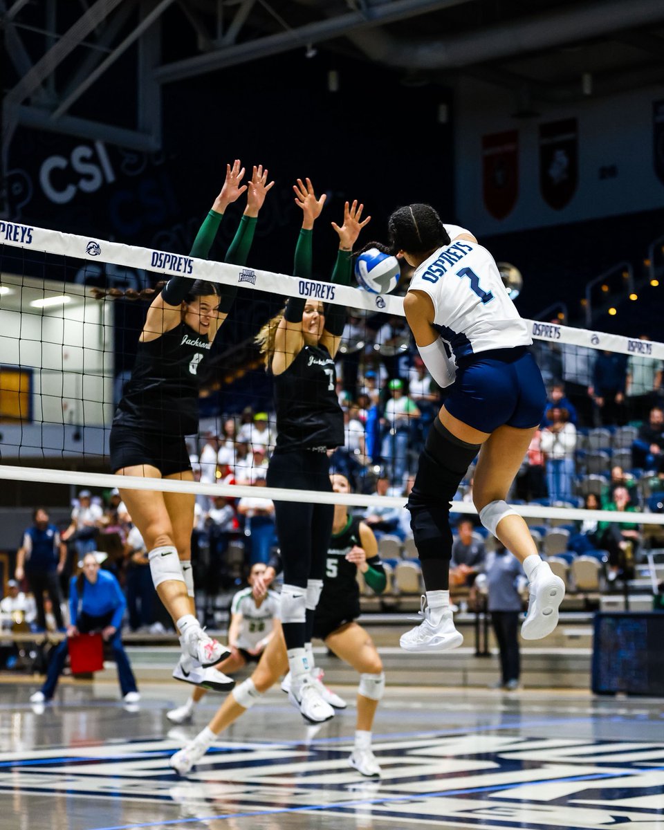 OspreyVB's tweet image. Kailey McKnight appreciation post 🫶

• 24 kills (career-high)
• .360 hitting (team-high)
• 50 total attacks
• 6 digs

#SWOOP