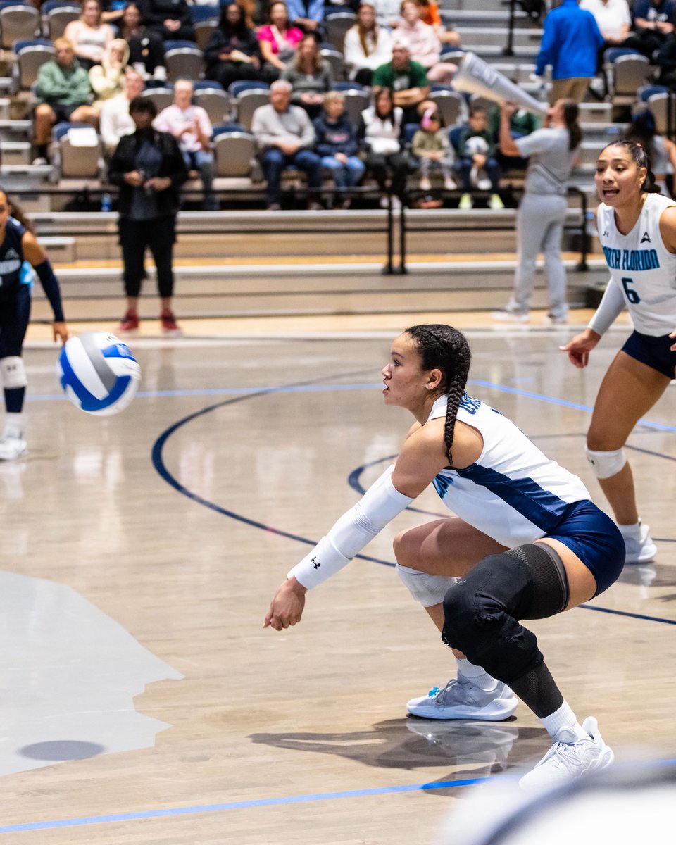 OspreyVB's tweet image. Kailey McKnight appreciation post 🫶

• 24 kills (career-high)
• .360 hitting (team-high)
• 50 total attacks
• 6 digs

#SWOOP