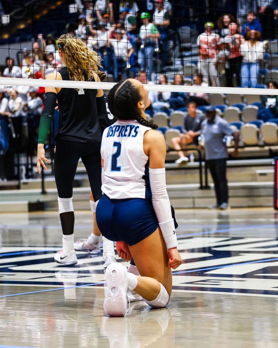 OspreyVB's tweet image. Kailey McKnight appreciation post 🫶

• 24 kills (career-high)
• .360 hitting (team-high)
• 50 total attacks
• 6 digs

#SWOOP