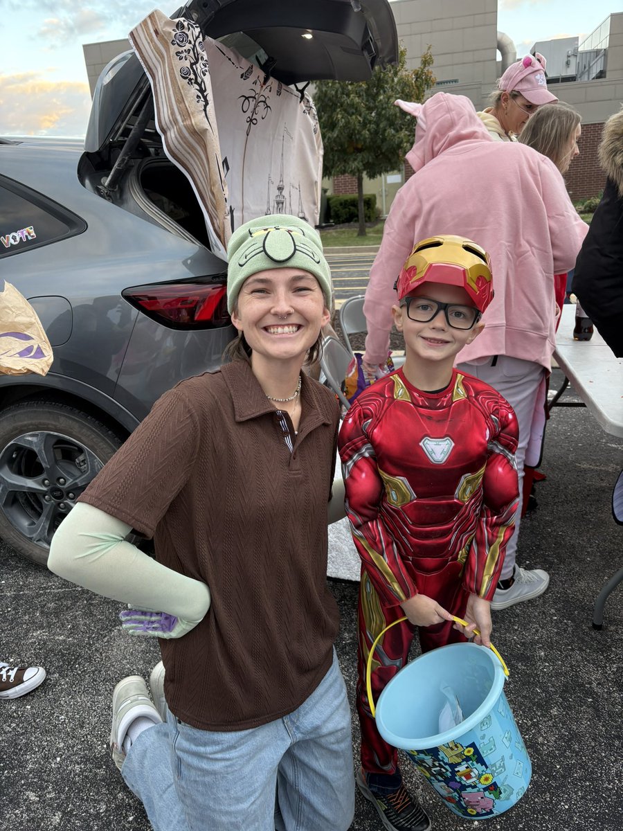 Firsties getting first place has a good ring to it! 🏆😏 We took on Bikini Bottom this year and had an absolute blast! Love this team! (also had an extra great time being grumpy and putting smiles on some familiar faces 🤭)