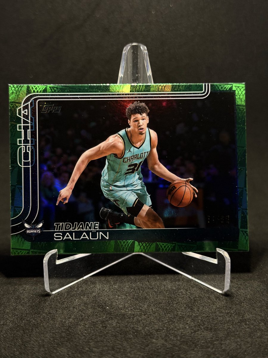 sportscardsMB's tweet image. Stack Sale #stackem #TheHobby
Shipping info on Pinned Tweet
$2 /99 Salaun
@sports_sell @84baseballcards @HobbyRetweet_ #sportscards #sportscardsforsale