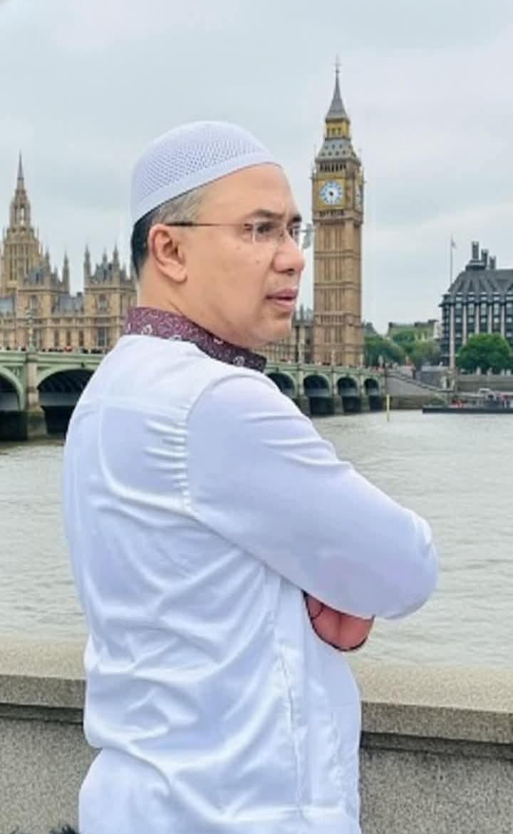 BnpCambodia's tweet image. আজকে পবিত্র শুক্রবার 
সকলকেই  জানাই জুম্মা মোবারক, 

Tareque Rahman 

#photochallenge 
#photographychallenge 
#PhotoEditingChallenge 
#photographychallengechallenge 
#photographychallengeraphychallenge 
#photographychallengechallengeraphychallengechallenge #sg  #London  #BNP