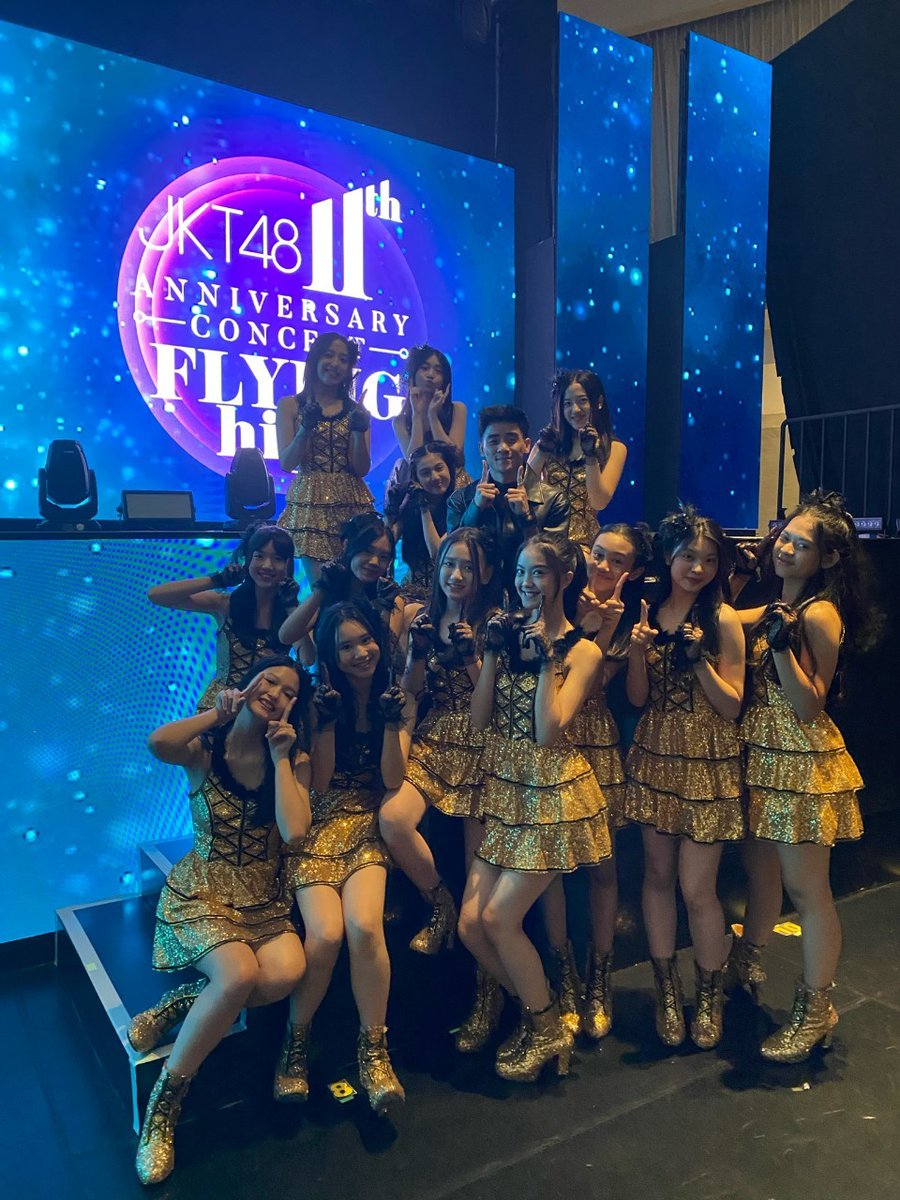 yeahhsyaa's tweet photo. Happy Anniversary Gen 11
#Dr3amRo11ercoaster

~A Thread fotbar gen 11~ https://t.co/9bPIyudnaI