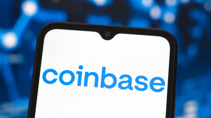 CryptoWalletRWA's tweet photo. #actualizacionesdelproyecto
Los resultados del tercer trimestre de Coinbase superaron las expectativas, con una ganancia neta de 432,6 millones de dólares y un aumento del 37 % en los ingresos por transacciones con respecto al trimestre anterior.

El 31 de octubre, Coinbase anunció sus resultados del tercer trimestre, que superaron las expectativas. La ganancia neta aumentó a 432,6 millones de dólares (1,50 dólares por acción), frente a los 75,5 millones de dólares (0,28 dólares por acción) del mismo periodo del año anterior. Las ganancias por acción superaron la estimación promedio de los analistas, que se situaba en 1,10 dólares, según datos del London Stock Exchange Group.

Los ingresos aumentaron a 1.870 millones de dólares, frente a los 1.210 millones de dólares del mismo periodo del año anterior, superando las expectativas de los analistas, que preveían 1.800 millones de dólares. Los ingresos por transacciones ascendieron a 1.000 millones de dólares, un 37 % más que en el segundo trimestre, mientras que los ingresos por operaciones minoristas alcanzaron los 844 millones de dólares, un 30 % más que el trimestre anterior. Los ingresos por suscripciones y servicios alcanzaron los 747 millones de dólares.