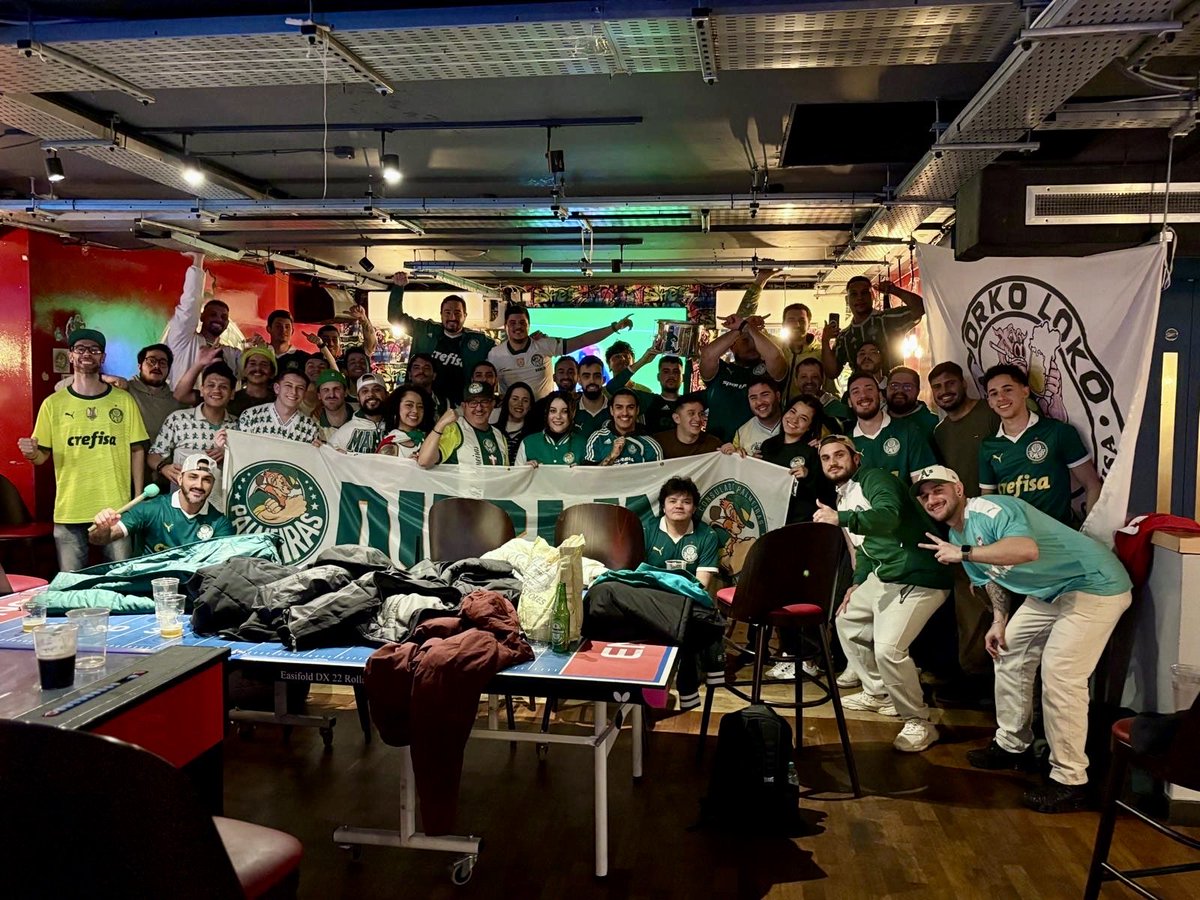 🎶 O @palmeiras é o time da virada!! 🎵

@palmeiras 4x0 ldu 

 #diadepalmeiras #familiapalmeiras  #palmeirasminhavidaévocê #avantipalestra #palmeirasdublin  #palestraitalia #maiorcampeãodobrasil #alviverdeimponente #palmeirasdetodos #ireland #almaecoração #todosomosum #dublin