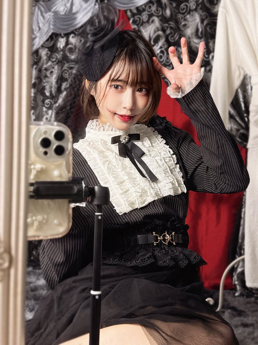 H⃨A⃨P⃨P⃨Y⃨ H⃨A⃨L⃨L⃨O⃨W⃨E⃨E⃨N⃨🖤⛓️