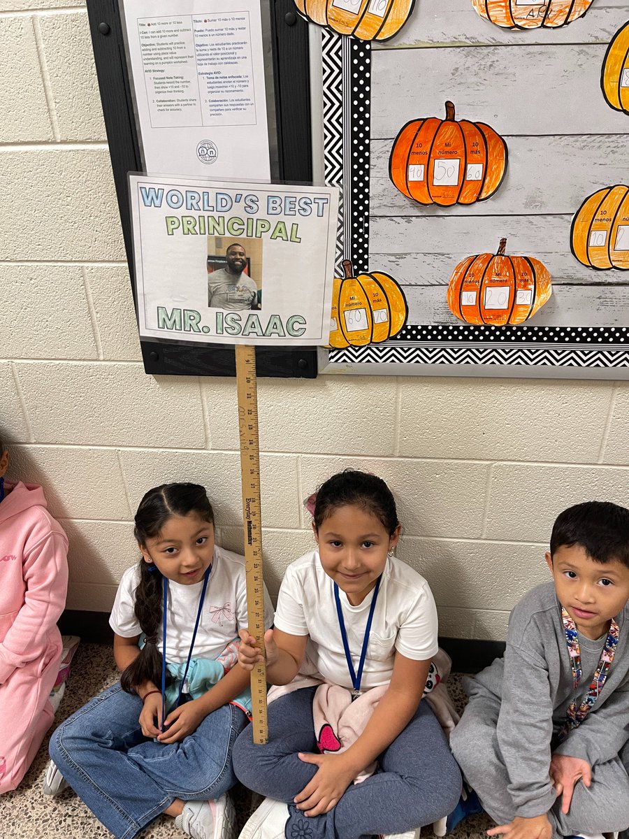 tech_and_tacos's tweet image. From our tiniest Explorers to our tallest Principal Explorer, @PRE_Explorers shows we care! 💖 To end Principal Appreciation Month, we rolled out a mini-surprise parade for Mr. Isaac 🎉🎈 #PREFamily #ExplorerLove #RepYourPrincipal