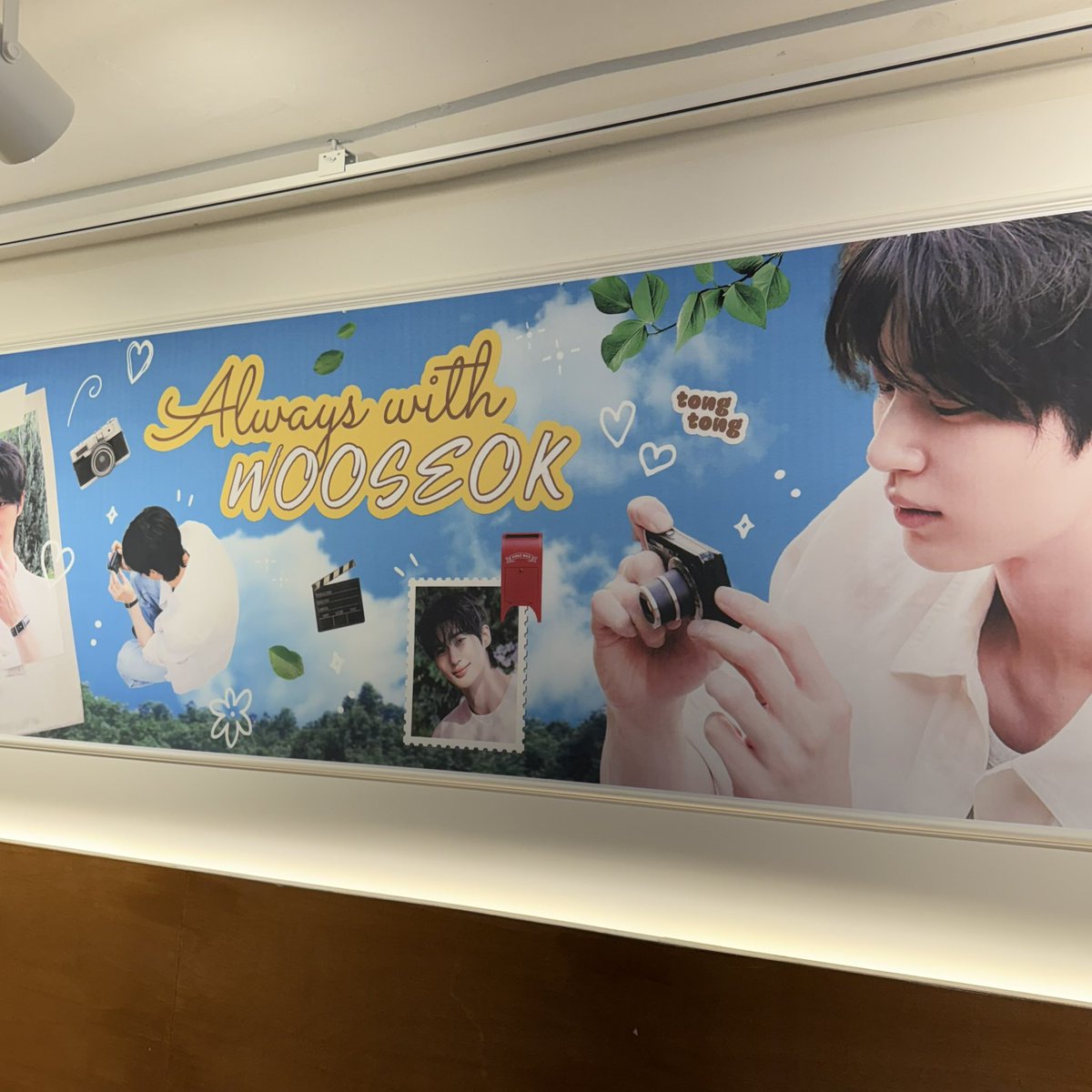 🍂 𝒂𝒍𝒘𝒂𝒚𝒔 𝒘𝒊𝒕𝒉 𝒘𝒐𝒐𝒔𝒆𝒐𝒌 🍂

오늘부터 11월 2일까지 카페모모이에서 변우석님의 생일이벤트가 진행됩니다. ☺️

#짜잔_올해도_우석이생일
#Always_with_wooseok
#변우석 #BYEONWOOSEOK