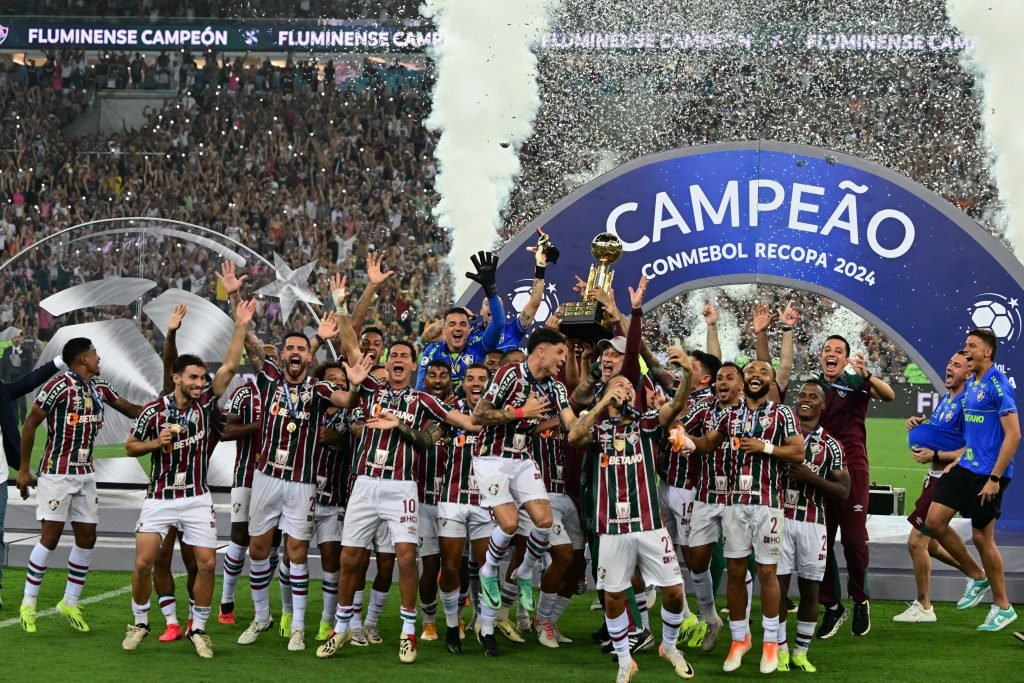 flunomeno's tweet photo. @LDU_Oficial Só joga na Altitude kkkkkkkkkkkk

NUNCA MAIS VOCÊS CHEGARÃO NA FINAL DA LIBERTADORES, NANICOS! https://t.co/HZRZCHRtnJ