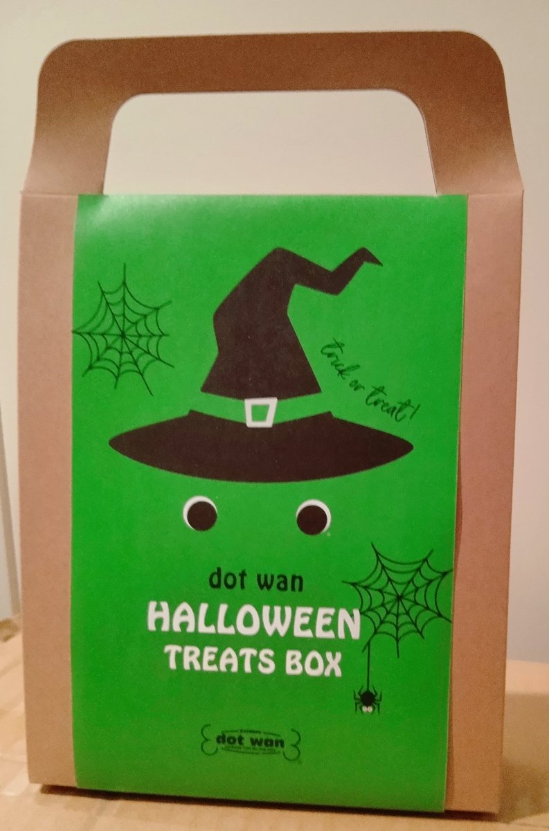 restudyblog's tweet image. 愛犬にトリック・オア・トリートって言われたとき用に、ちゃんと準備済み👍️
👻🎃

#HappyHalloween
