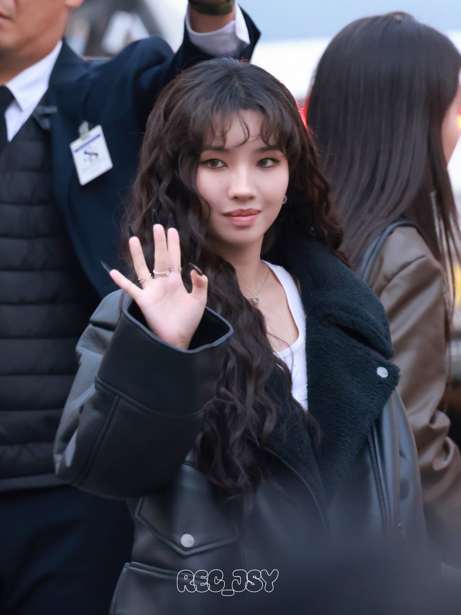 rec_jsy's tweet image. 251030 UGG🥾

우리 어그 엠버서더 💛

#아이들 #전소연 #소연 #idle #SOYEON  #ソヨン