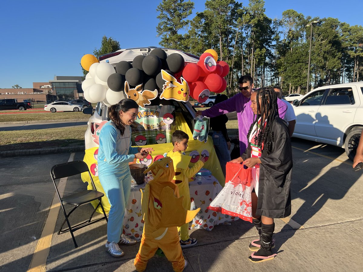 MiguelinaSimmo4's tweet image. Thank you to our PTA, Staff, Community Partners, and students for a successful Trunk or Treat. PTA you rocked this one out. We appreciate all the things you do for our RCE CUBS!@HumbleISD @HumbleISD_RCE