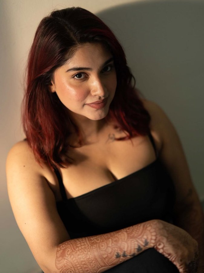 G4jsmXea8AYO8z_?format=jpg&name=900x900