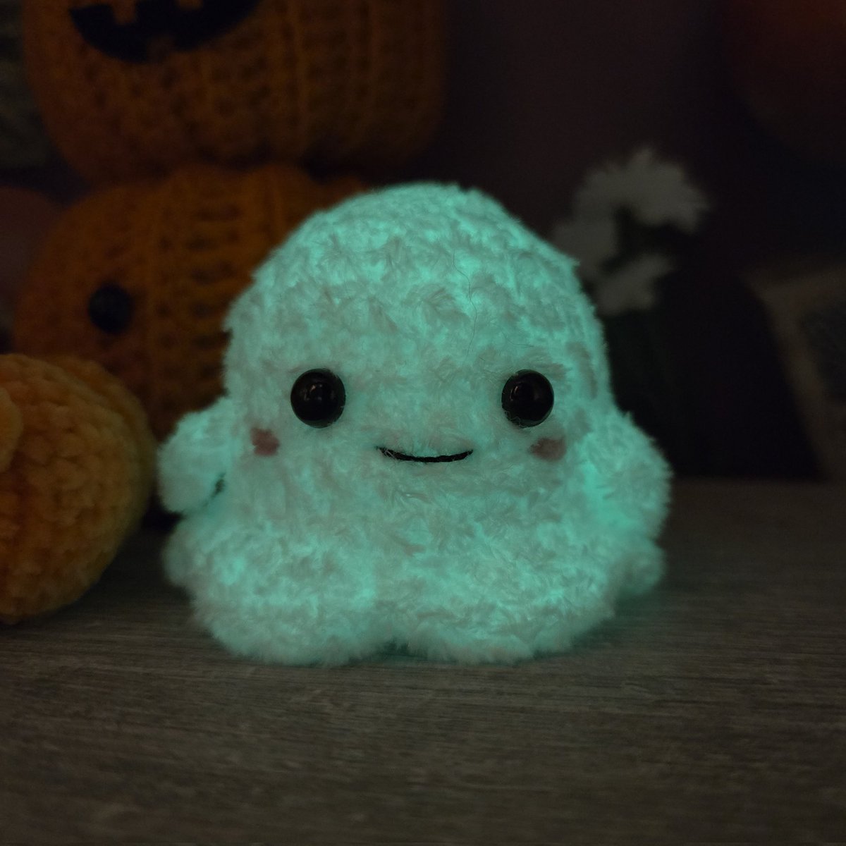 ちなみにおばけは光ります✨
  #あみぐるみ  #編み物  #ハロウィン