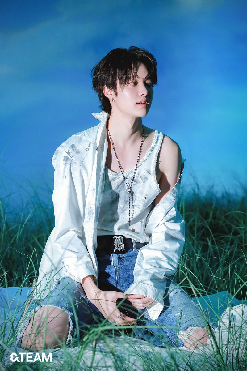 &TEAM KR 1st Mini Album 'Back to Life' MV Shoot Behind Photo