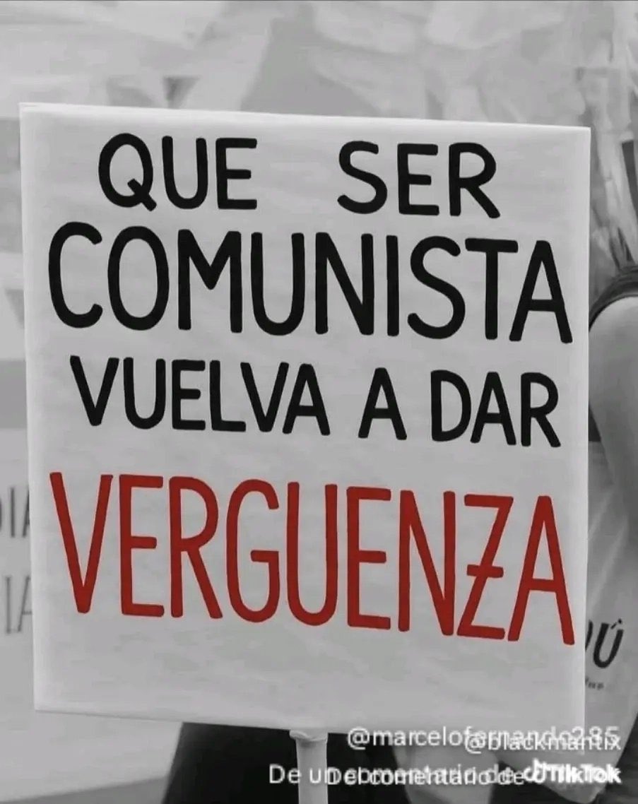 feban581's tweet photo. @CMonteroOficial Tampoco está tu patrón el NARCOMADURO. https://t.co/qtpZb0mBYb