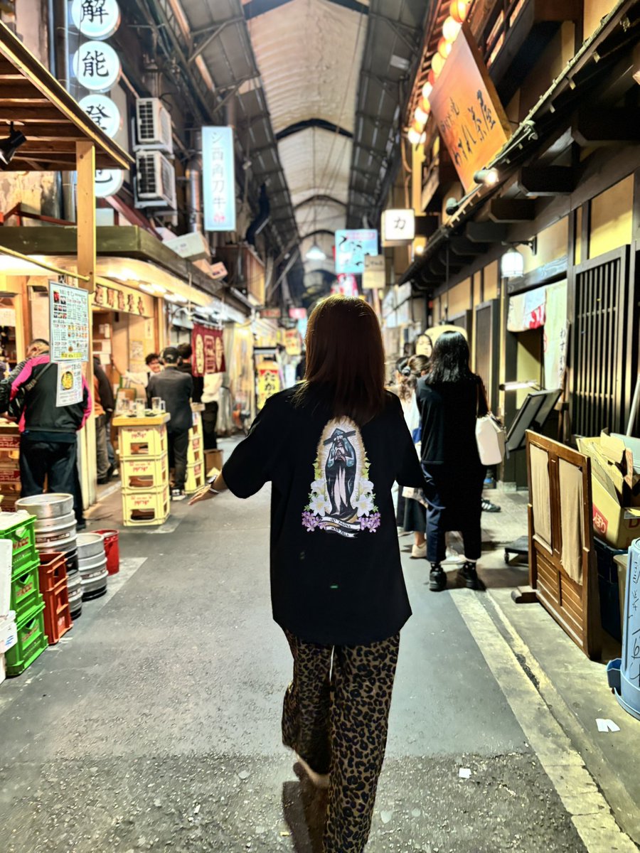 Cba37c's tweet image. まじかわいすぎるマリアTしゃつ！サウナTあんま着やんけどおきにすぎて着まくってる☺️
 #threeseventy_370

写真撮ってもろたらやたらエモくてモデルみたい🥰めっちゃ載せる。