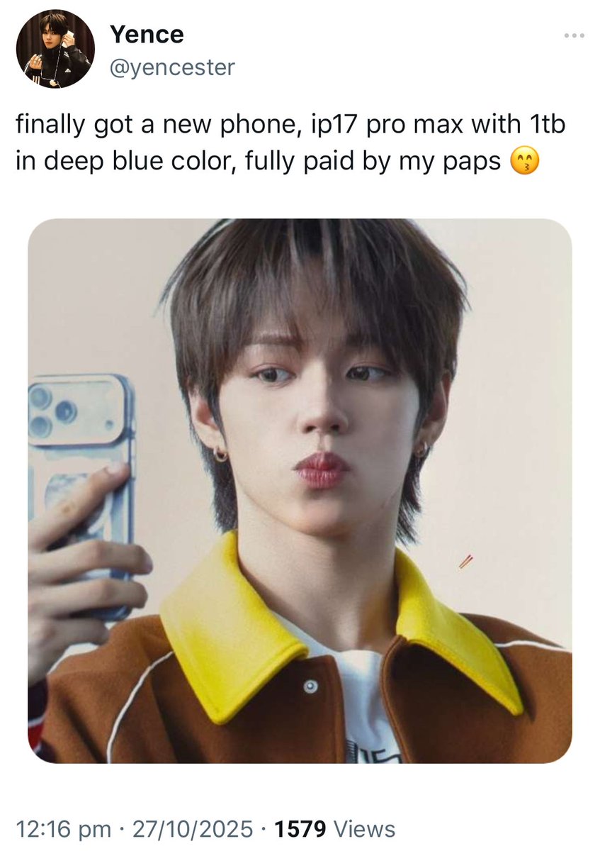 ppvrrplee's tweet photo. a #haneulz #하늘즈 au prompt,

hanz and yence have the same phone model. one ordinary day, yence grabs the wrong one and tries to unlock it, only to see a message that makes his heart skip a beat. https://t.co/QH6lruW9w8