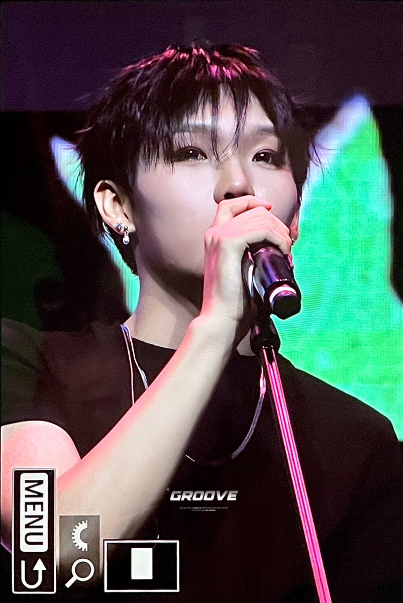 𝗴𝗿𝗼𝗼𝘃𝗲 tweet media