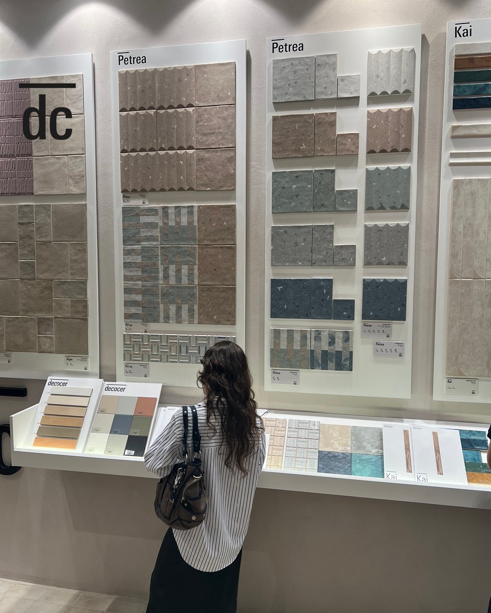 decocer_ceramic's tweet image. 𝐂𝐞𝐫𝐚𝐦𝐢𝐜 𝐝𝐞𝐬𝐢𝐠𝐧 𝐢𝐧 𝐩𝐞𝐫𝐟𝐞𝐜𝐭 𝐡𝐚𝐫𝐦𝐨𝐧𝐲
Natural tones, subtle textures, and finishes that interact seamlessly to create balanced, authentic spaces full of character. #design #InteriorDesign #decocer