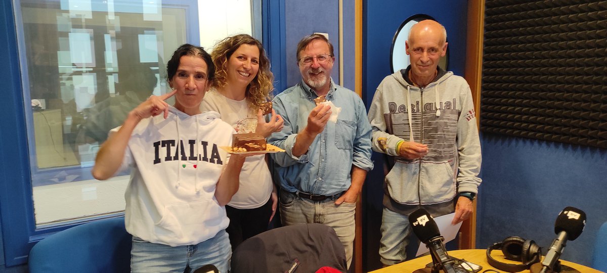 Ce la faccio (5). Amb Giulia Roccia i la seva història familiar, música, berenar, crònica italiana i aniversaris de calcio
radio.rtvelvendrell.cat/programs/che-l…