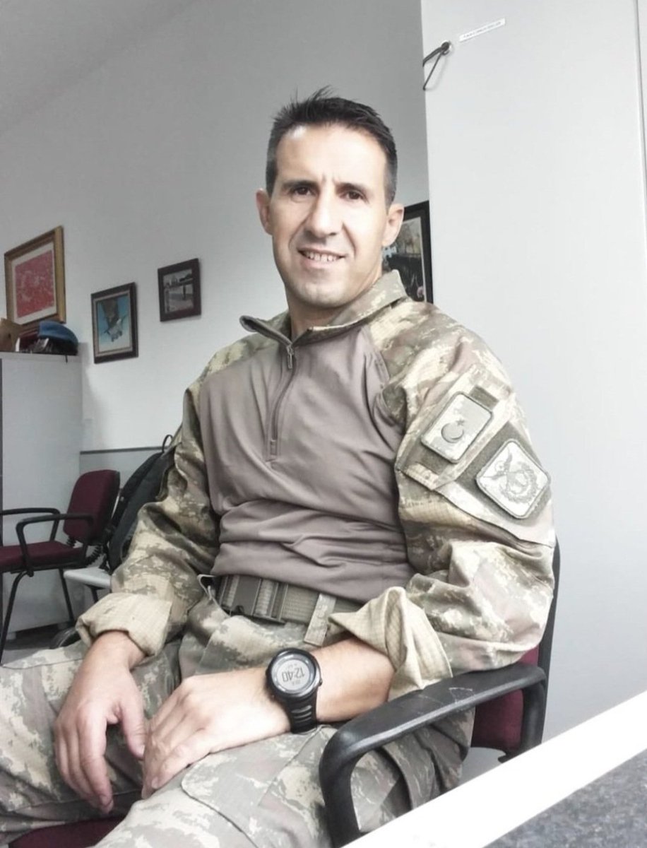 Unutmadık. Unutmayacağız. 
Türk Silahlı Kuvvetleri'nin şerefli Subayı Emk. Albay <a href="/OrkunOzeller/">Orkun Özeller</a> 44 gündür tutuklu.