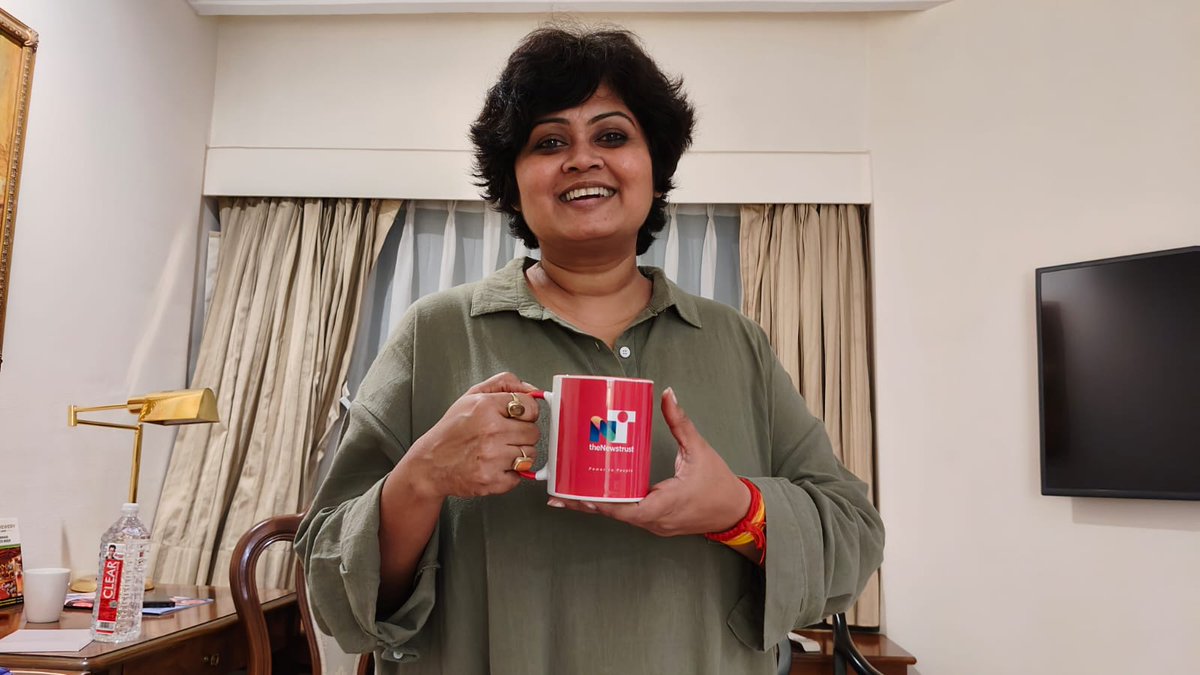 aashishkaul's tweet image. How tall can one rise? Never tall enough to meet legacy of legends like #JayaTiwari; founder &amp;amp; mentor of #MeriZindagi Female Rock Band! Their contribution to raising gender issues &amp;amp; empowering women is epic @MZ_Female_Band !
Watch Jaya on newstrustindia.com in changemakers