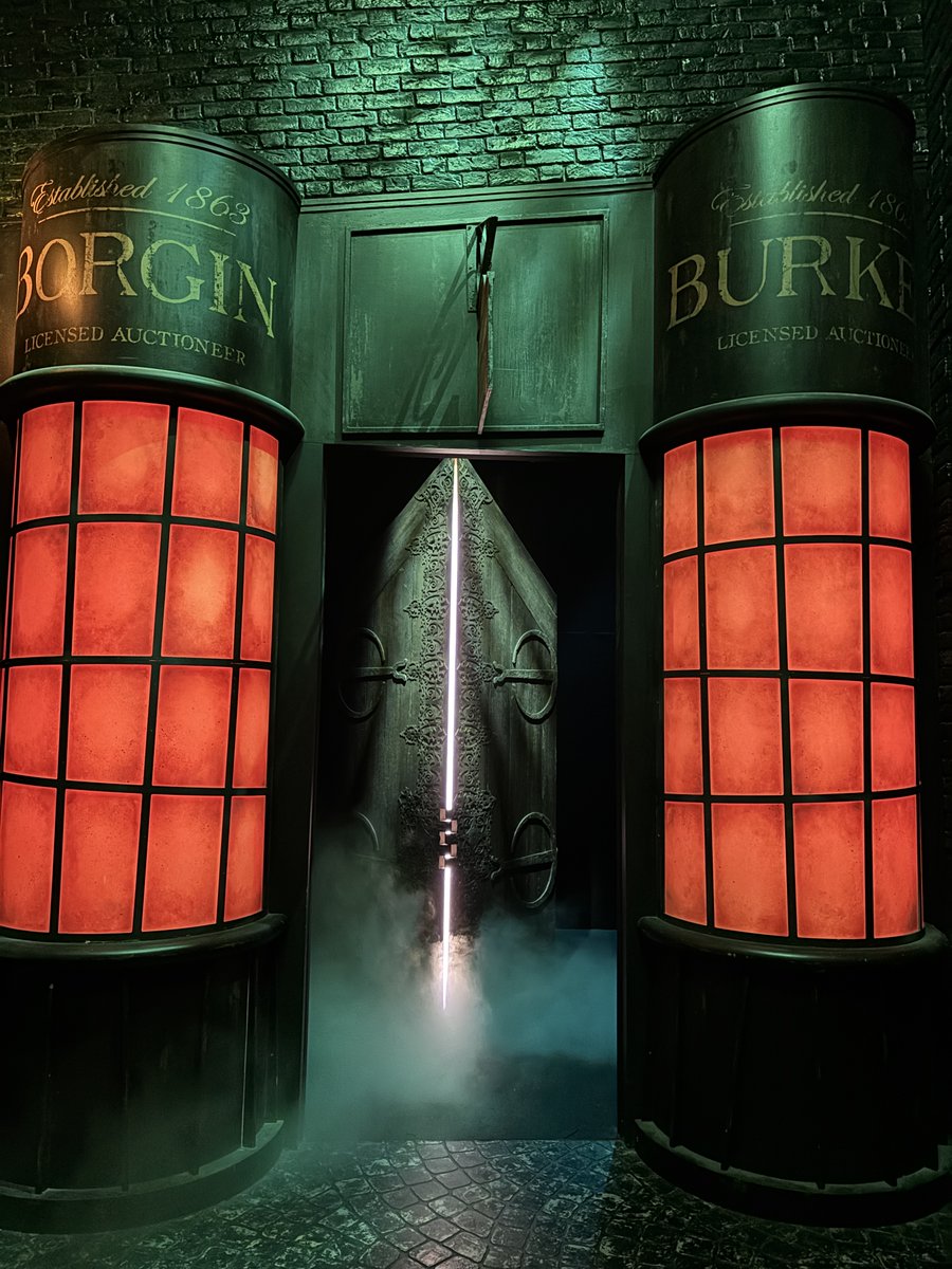 去年シンガポールにオープンしたハリー・ポッターの「VISIONS OF MAGIC